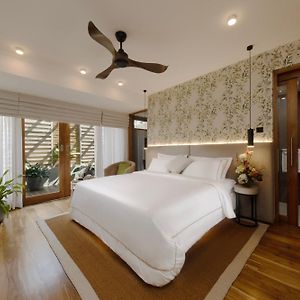 Colombo Villa Collection
