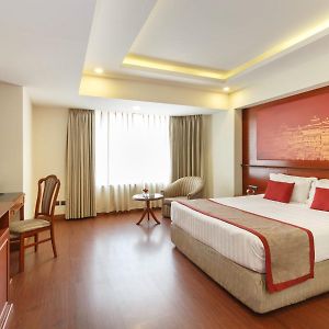 Hotel Aela Grand Near Delhi Airport By La Casa